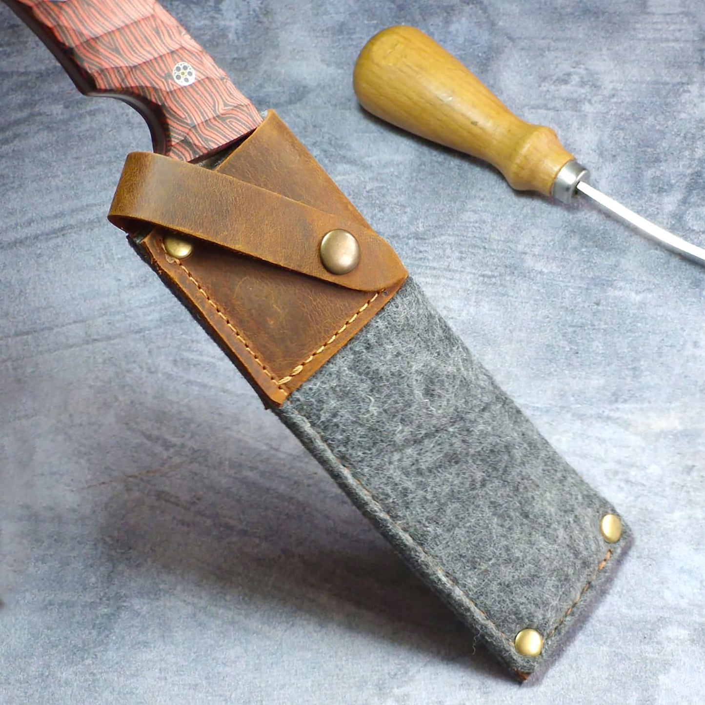 LKS-1 / Custom Leather Knife Sheath – Handcrafted with Name or Logo Engraving